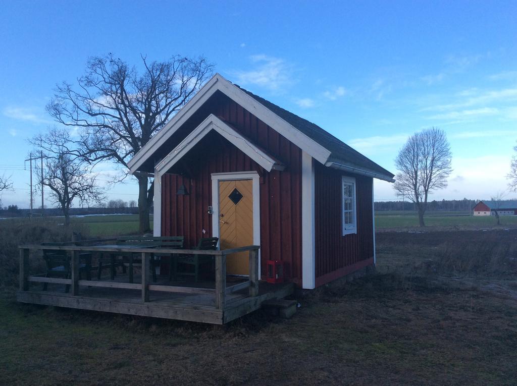 Skyberga Torp Kumla Villa Exterior photo